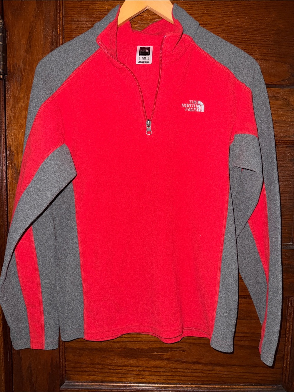 XL (18-20) The North Face 1/4 Zip. Excellent Used Condition